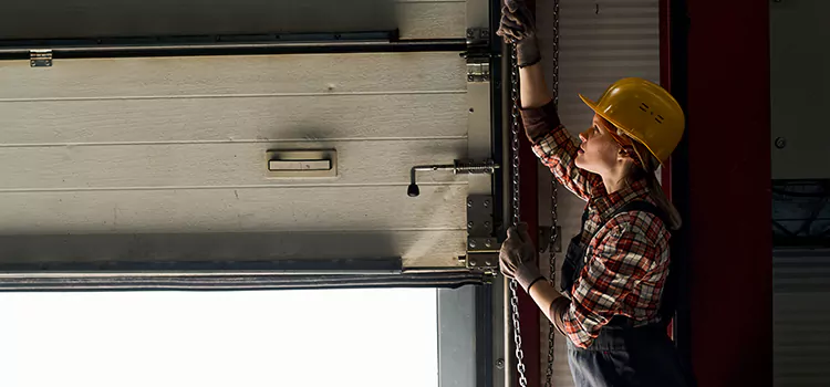 Addressing Common Garage Door Stoppage Issues in Hilo, HI